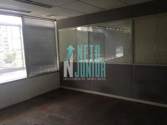 Conjunto com 200m², à venda ou para alugar, no bairro Vila Olímpia em São Paulo