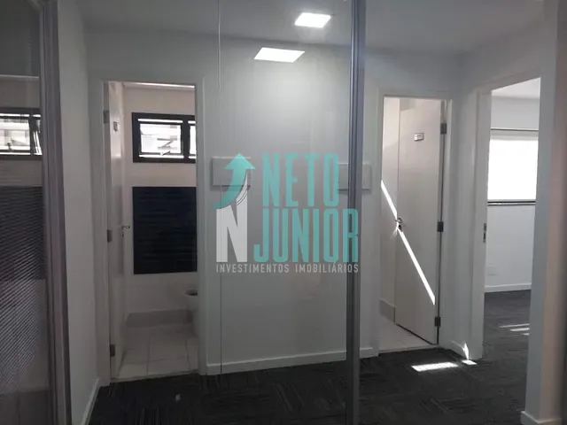 Sala com 120m², para alugar, no bairro Vila Olímpia em São Paulo