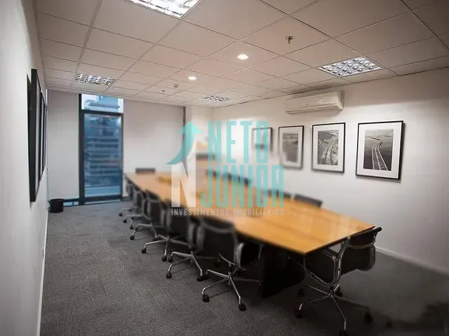 Conjunto com 324m², à venda ou para alugar, no bairro Itaim Bibi em São Paulo