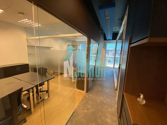 Conjunto com 138m², à venda, no bairro Vila Cordeiro em São Paulo