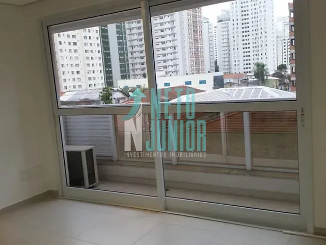 Conjunto com 32m², para alugar, no bairro Campo Belo em São Paulo