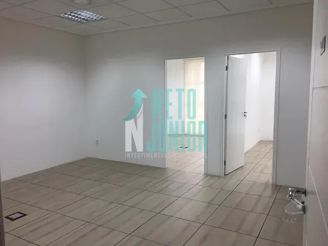 Conjunto com 70m², para alugar, no bairro Vila Cordeiro em São Paulo