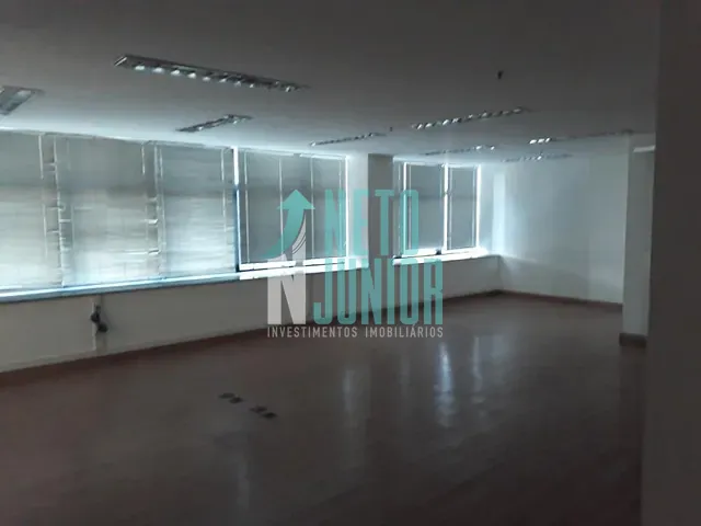Conjunto com 245m², para alugar, no bairro Vila Olímpia em São Paulo
