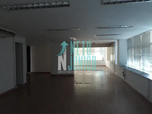 Conjunto com 245m², para alugar, no bairro Vila Olímpia em São Paulo