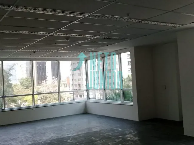 Conjunto com 188m², para alugar, no bairro Cidade Monções em São Paulo