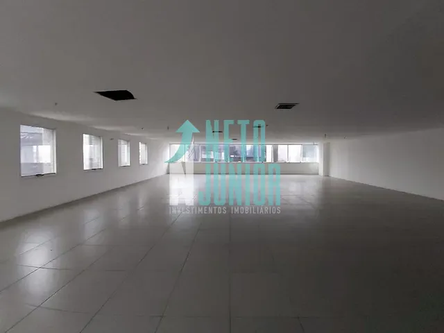 Conjunto com 216m², à venda ou para alugar, no bairro Vila Olímpia em São Paulo
