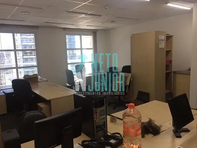 Conjunto com 67m², à venda ou para alugar, no bairro Vila Cordeiro em São Paulo