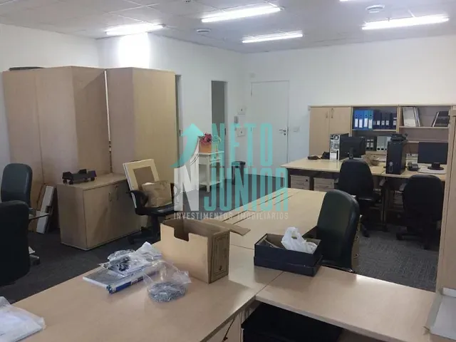 Conjunto com 67m², à venda ou para alugar, no bairro Vila Cordeiro em São Paulo