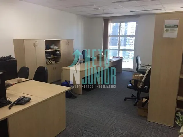 Conjunto com 67m², à venda ou para alugar, no bairro Vila Cordeiro em São Paulo
