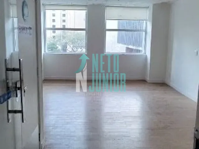 Conjunto com 33m², à venda, no bairro Bela Vista em São Paulo