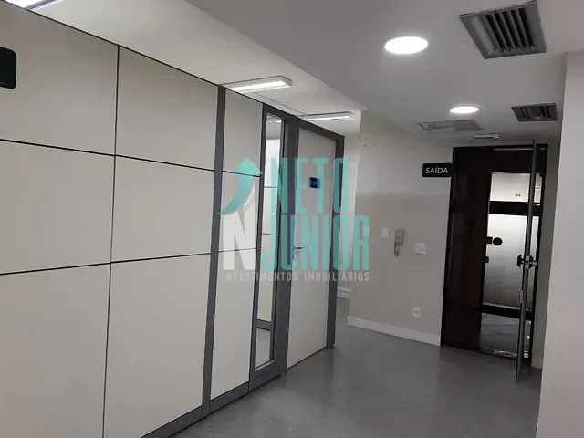Conjunto com 136m², para alugar, no bairro Moema em São Paulo
