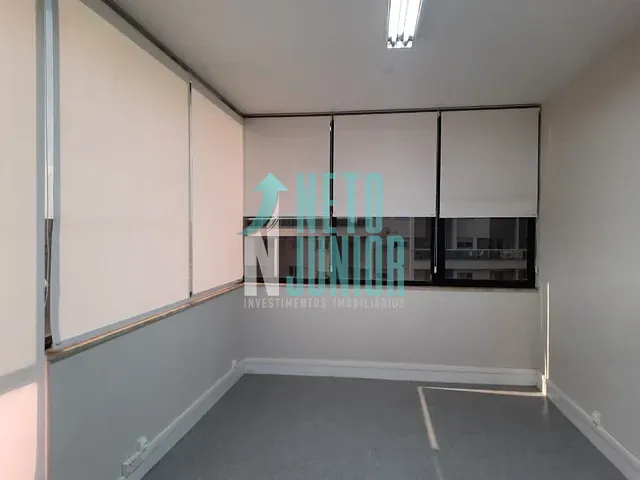 Conjunto com 136m², para alugar, no bairro Moema em São Paulo