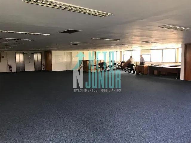 Conjunto com 485m², para alugar, no bairro Jardim Paulista em São Paulo