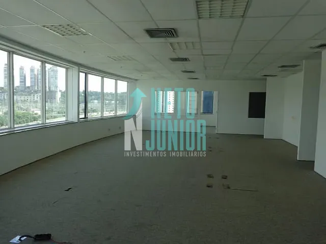 Conjunto com 158m², para alugar, no bairro Vila Olímpia em São Paulo
