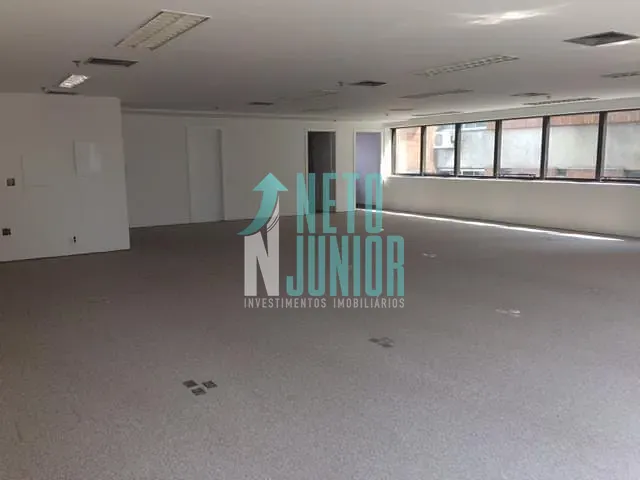 Conjunto com 140m², para alugar, no bairro Itaim Bibi em São Paulo