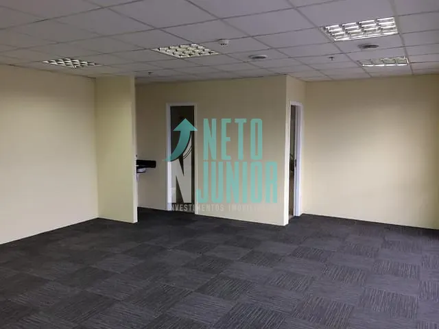 Conjunto com 58m², para alugar, no bairro Vila São Francisco em São Paulo
