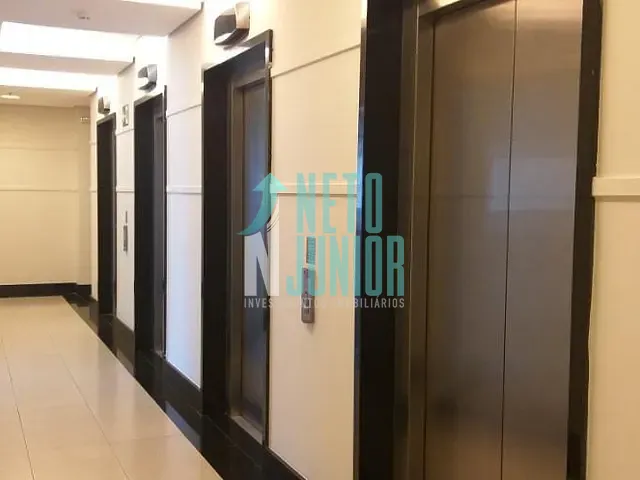 Conjunto com 230m², para alugar, no bairro moema em São Paulo