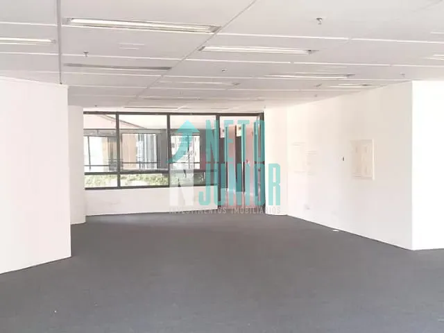 Conjunto com 260m², para alugar, no bairro Vila Olímpia em São Paulo