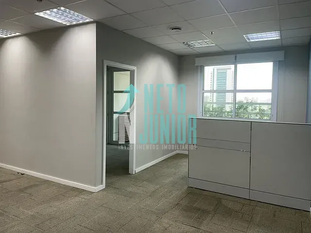 Conjunto com 75m², à venda ou para alugar, no bairro Vila Cordeiro em São Paulo