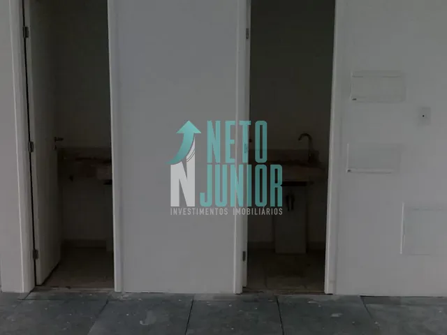 Conjunto com 70m², à venda ou para alugar, no bairro Vila Cordeiro em São Paulo