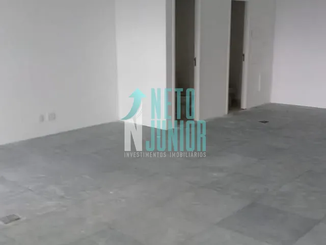 Conjunto com 70m², à venda ou para alugar, no bairro Vila Cordeiro em São Paulo