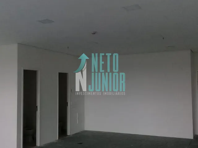 Conjunto com 70m², à venda ou para alugar, no bairro Vila Cordeiro em São Paulo