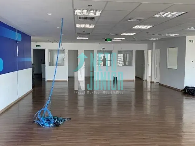 Conjunto com 530m², para alugar, no bairro Pinheiros em São Paulo