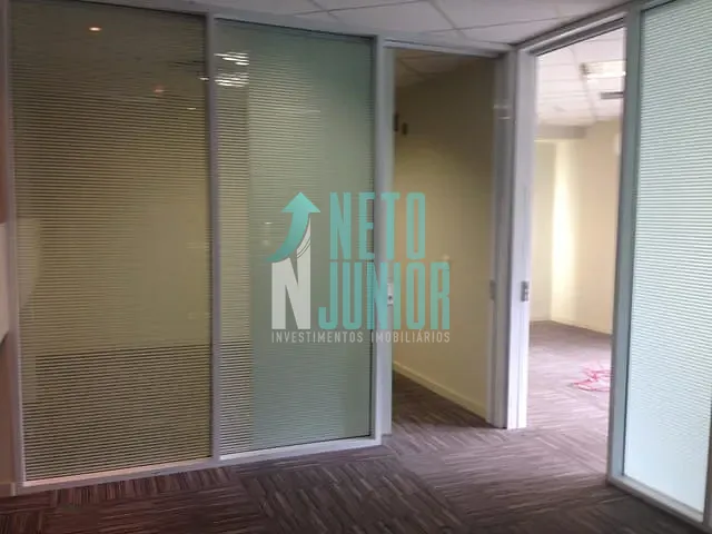 Conjunto com 300m², para alugar, no bairro Cerqueira César em São Paulo