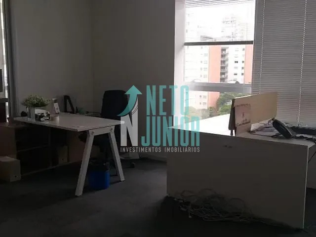 Conjunto com 271m², para alugar, no bairro Indianópolis em São Paulo