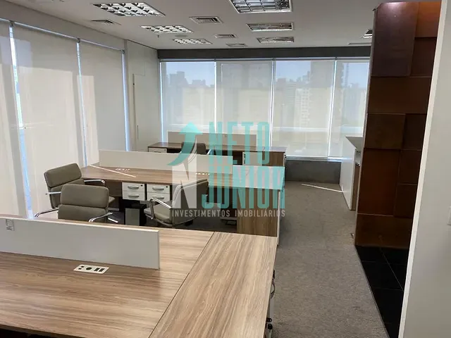 Conjunto com 136m², para alugar, no bairro Indianópolis em São Paulo
