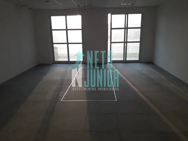Conjunto com 70m², à venda ou para alugar, no bairro Vila Cordeiro em São Paulo