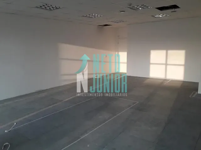 Conjunto com 70m², à venda ou para alugar, no bairro Vila Cordeiro em São Paulo