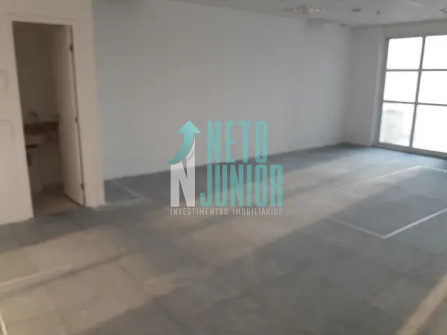 Conjunto com 70m², à venda ou para alugar, no bairro Vila Cordeiro em São Paulo