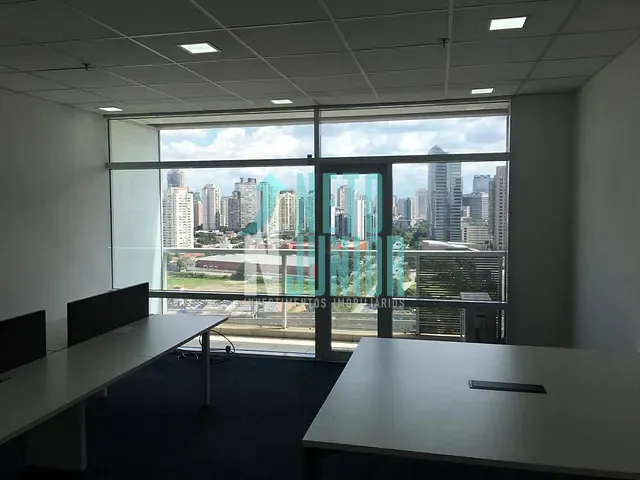 Conjunto comercial com 42m², à venda ou para alugar, no bairro Brooklin Novo em São Paulo