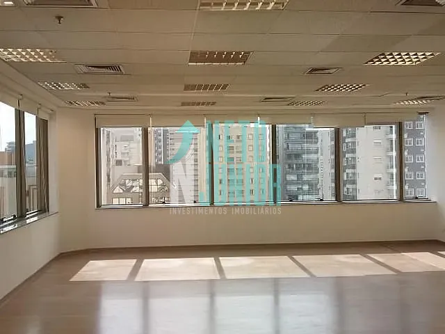 Conjunto com 196m², para alugar, no bairro Vila Olímpia em São Paulo
