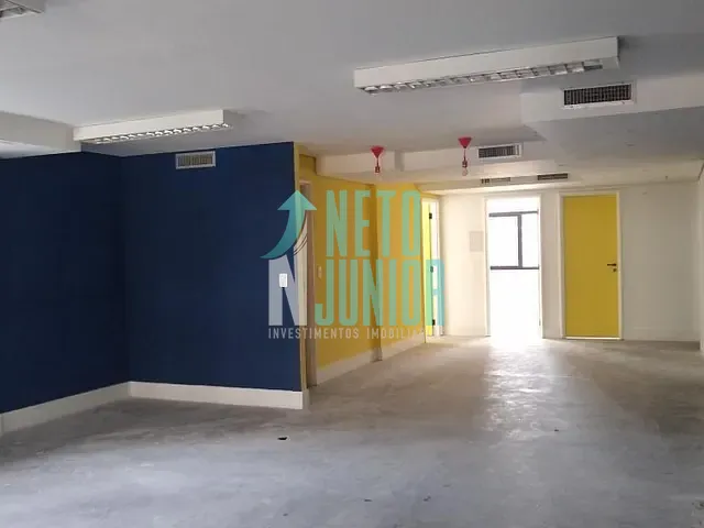 Sala com 120m², para alugar, no bairro Cidade Monções em São Paulo