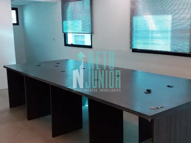 Conjunto com 202m², à venda ou para alugar, no bairro Cerqueira César em São Paulo