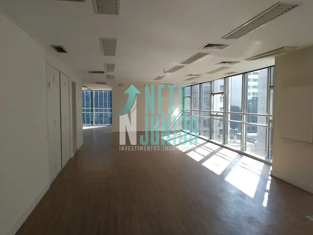 Conjunto comercial com 330m², para alugar, no bairro Bela Vista em São Paulo