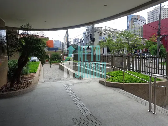 Conjunto com 242m², para alugar, no bairro Vila Nova Conceição em São Paulo