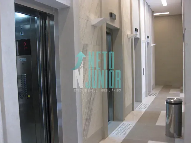 Conjunto com 220m², à venda ou para alugar, no bairro Vila Nova Conceição em São Paulo