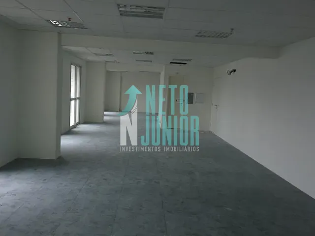 Conjunto com 125m², à venda ou para alugar, no bairro Vila Olímpia em São Paulo