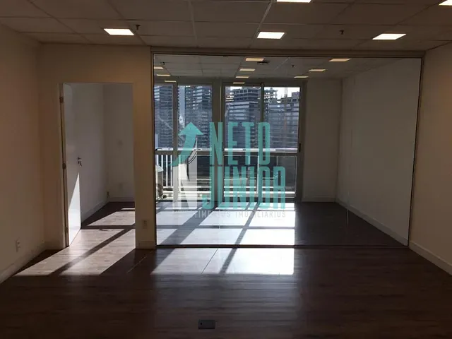 Conjunto com 56m², à venda ou para alugar, no bairro Vila São Francisco em São Paulo