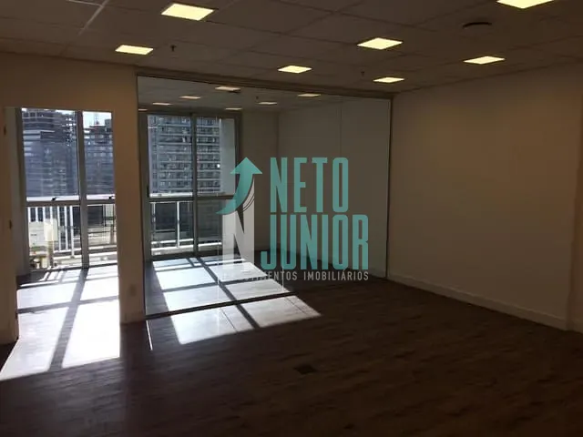 Conjunto com 56m², à venda ou para alugar, no bairro Vila São Francisco em São Paulo