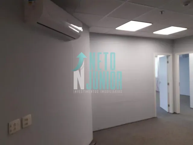 Conjunto comercial com 130m², à venda ou para alugar, no bairro Cerqueira César em São Paulo