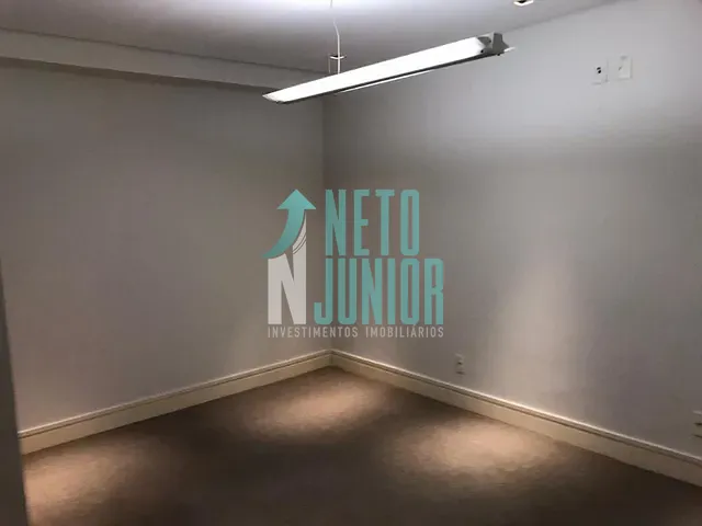 Conjunto com 143m², para alugar, no bairro Indianópolis em São Paulo