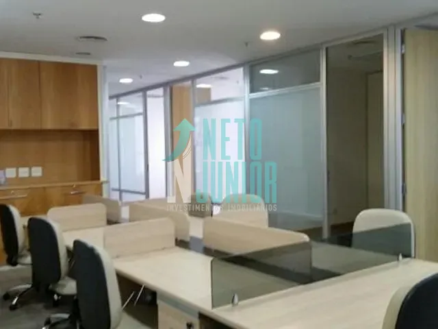 Conjunto com 221m², para alugar, no bairro Cidade Monções em São Paulo