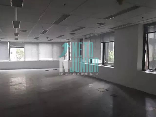 Conjunto com 295m², para alugar, no bairro Vila Olímpia em São Paulo