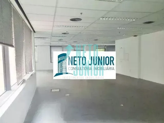 Conjunto com 584m², para alugar, no bairro Vila Olímpia em São Paulo