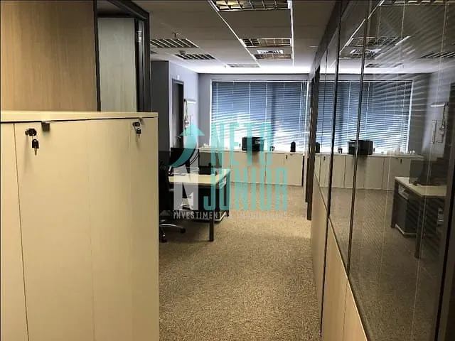 Conjunto com 134m², para alugar, no bairro Vila Olímpia em São Paulo