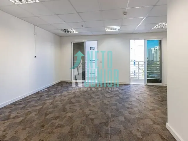Conjunto com 36m², à venda, no bairro Indianópolis em São Paulo